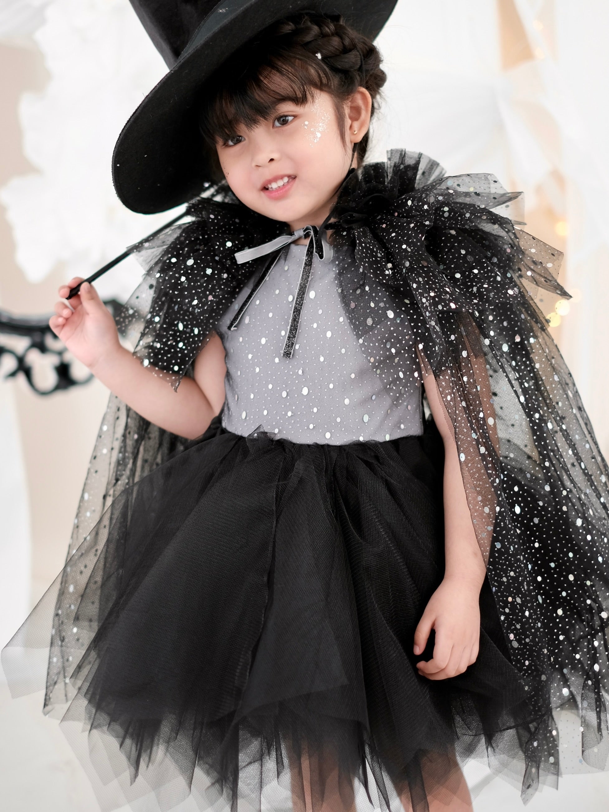 Lilah Sparkle Cape | Black